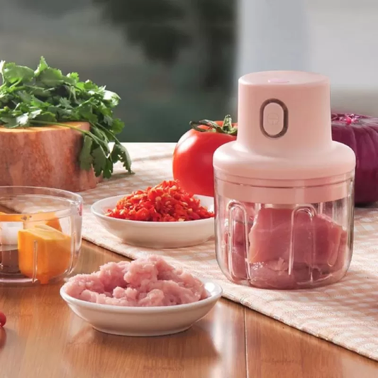 USB‑Rechargeable Mini Food Chopper 250ml – Portable Electric Grinder for Garlic, Veggies & Nuts